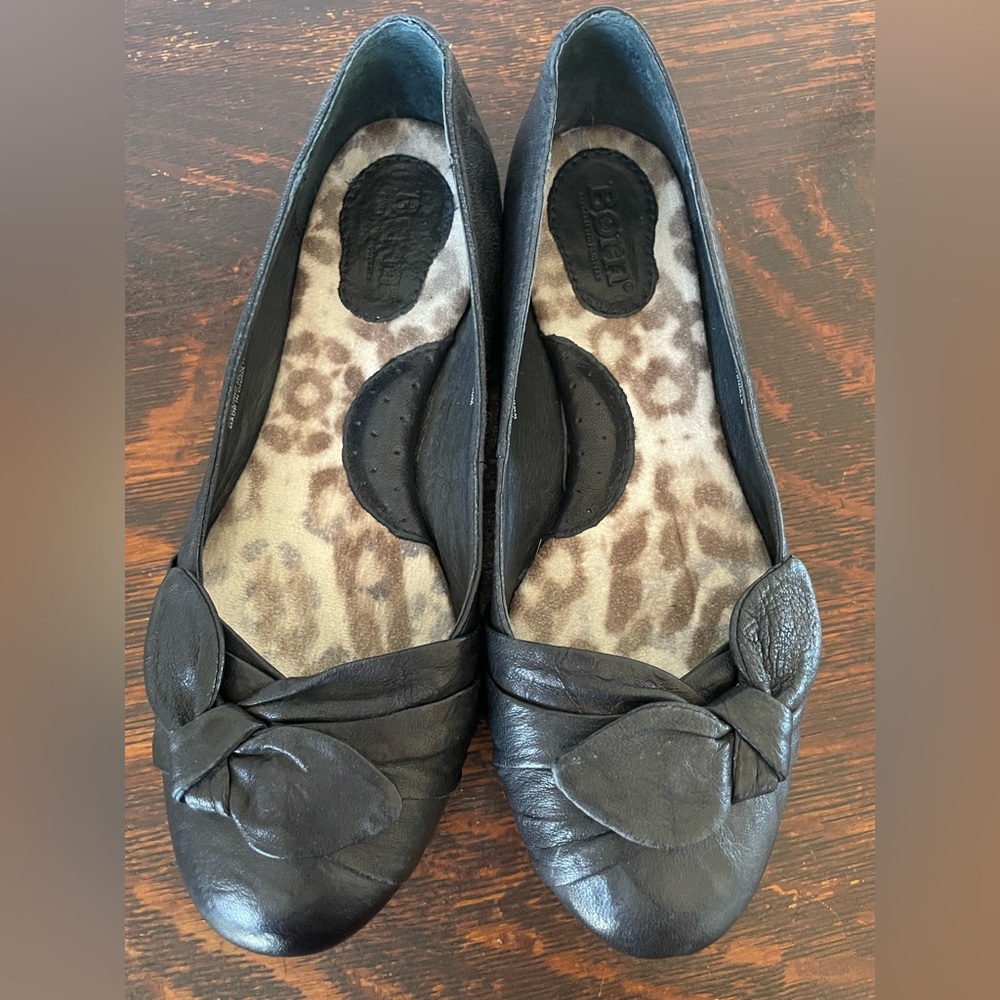 BORN Molly Black Genuine Leather Bow Detail Women's 7 Ballet Flats